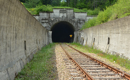 Tunel kolejowy pod Przełęczą Łupkowską, źródło: Internet