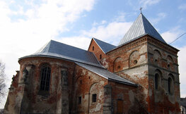 Remontowany kościół w Starej Soli