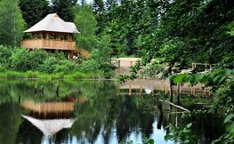 Jeziorko Bobrowe u podnóża masywu Chryszczatej. Źródło: Internet