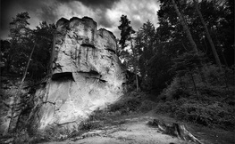 Kamień Leski w Glinnym. Źródło: Internet
