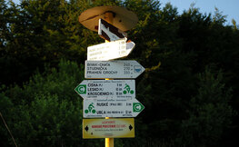 Obok przejścia granicznego nad Roztokami. Źródło: Internet